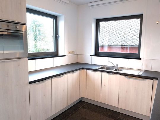 TE HUUR: Zeer ruim duplex appartement met 3 slaapkamers te Zolder! - Photo 1