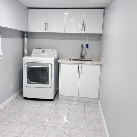 For Lease - 22 Dunbar Crescent, Markham, Ontario - Photo 1