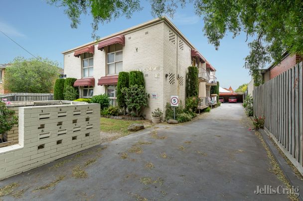 2/11 Mincha Street, Brunswick West - Photo 1