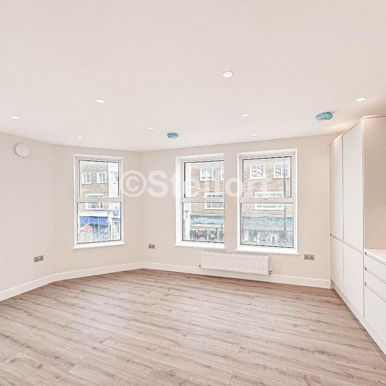 3 bedroom flat to rent - Photo 1