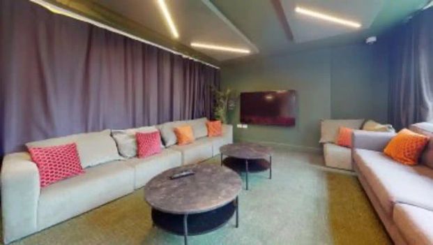 Gold En Suite - Photo 1