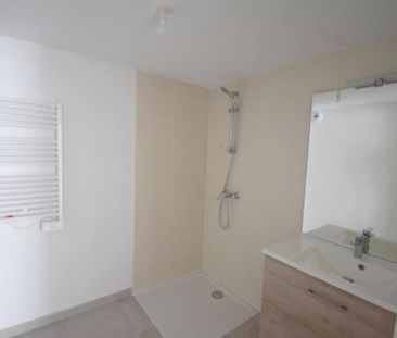 Location Appartement 3 pièces 57m² NICE 06300 - Photo 6