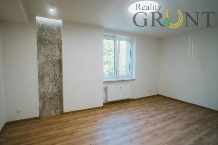 Pronájem nadstandardně zrekonstruovaného bytu 2+1 s lodžií | Karviná – Mizerov, ul. Na Kopci - Photo 2