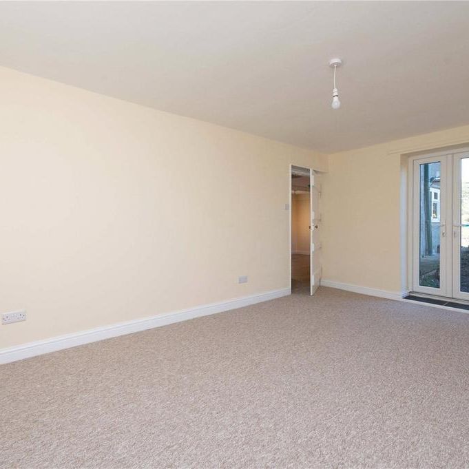 4 bedroom house to rent - Photo 1