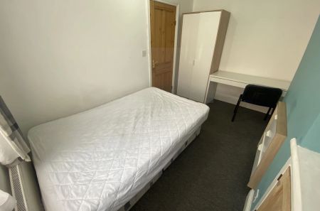 Lord Byron Street, Clarendon Park, Leicester, LE2 - Photo 2