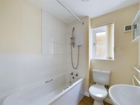 2 bedroom flat to rent - Photo 5