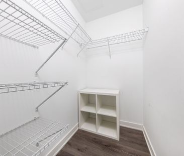 For Lease - 95 Oneida Crescent Unit# 305, Richmond Hill, Ontario - Photo 4