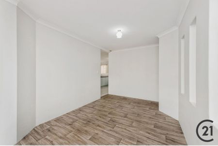 Spacious Family Home with Large Backyard - Photo 2