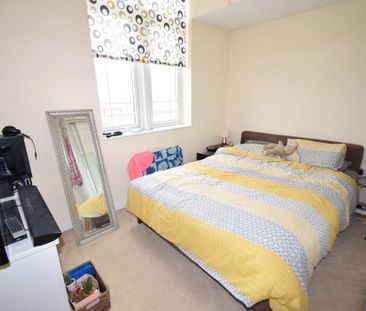 4 bedroom townhouse to rent - Photo 2