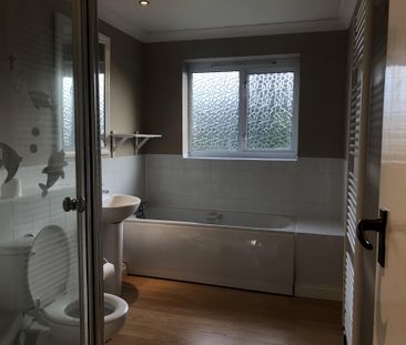 Newmarket Road, Bury St. Edmunds - Photo 1