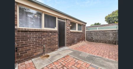 Easy-Care Unit Offering an Exceptional Lifestyle! - Photo 5