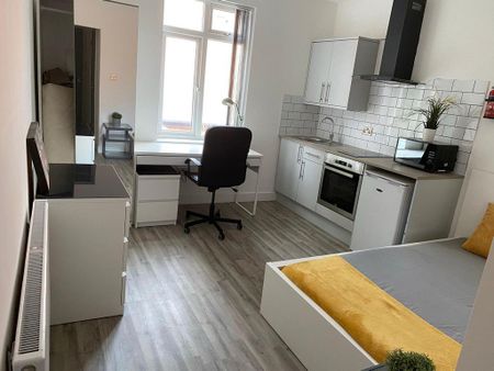 Studio to rent - Photo 5