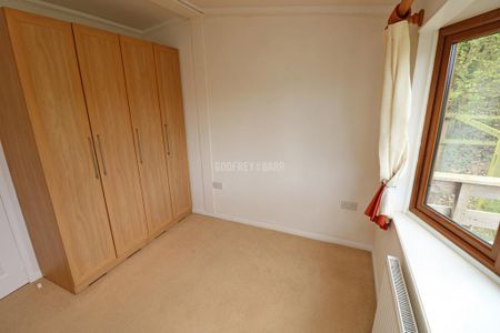 2 bedroom detached house to rent - Photo 4