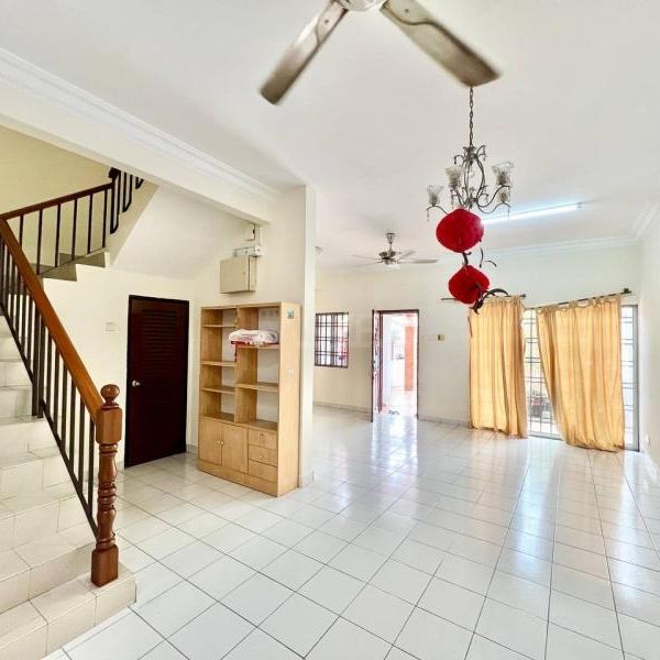 FOR RENT STRATEGIC AREA Double Storey Terrace House Taman Bukit Subang Shah Alam Selangor - Photo 1
