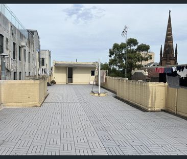 Location location location - Photo 6