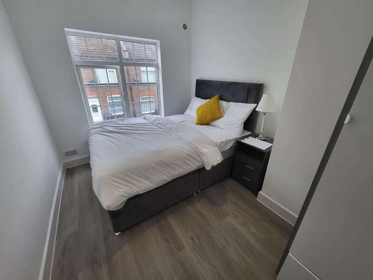 1 bedroom in a house share to rent - Photo 1