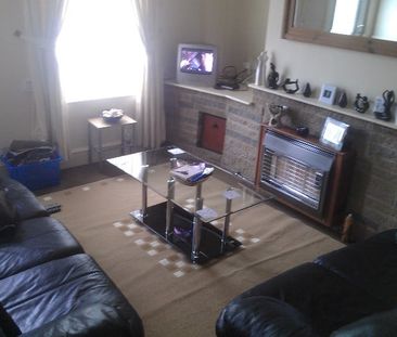 1 Bed Terraced House, Upper Clara Street, S61 - Photo 1