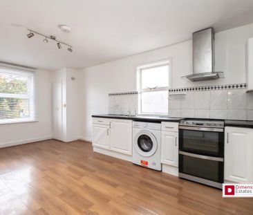 3 bedroom flat to rent - Photo 4