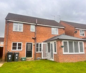 4 bedroom detached house to rent - Photo 3