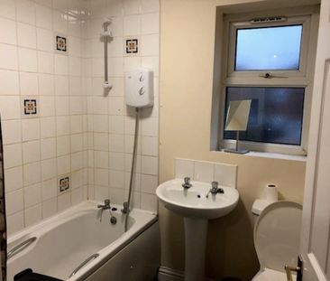 2 bedroom end of terrace house to rent - Photo 6