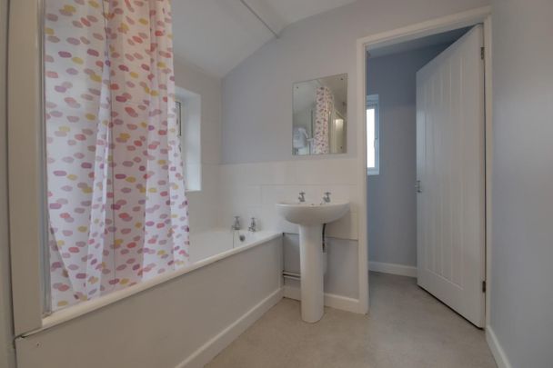 Bristol Road, Gloucester, GL1 - Photo 1