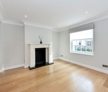 Peel Street, Kensington and Chelsea, London, W8 - Photo 1