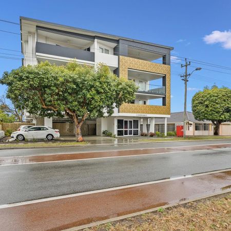 Exceptional 2-Bedroom, 2-Bathroom Apartment - Prime Central Location - Photo 4