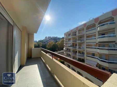 Appartement à louer 5 pièces 93.75m² - Photo 2