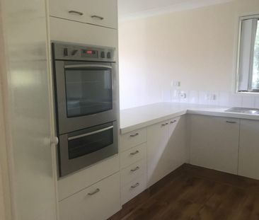 2 Bedroom Unit - Ideal Location - Photo 5