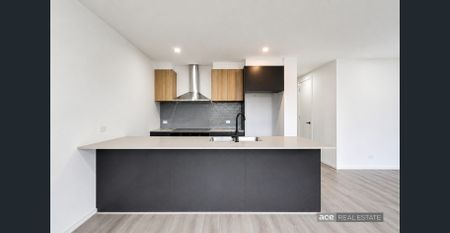 Architectural Sophistication in the Heart of Werribee - Photo 5