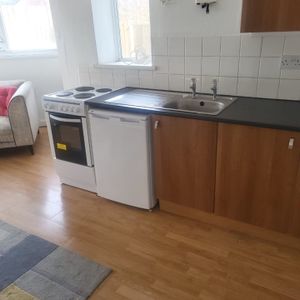 Room in a Shared House, Chester Road, B73 - Photo 2