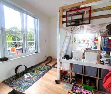 Lichtdurchflutetes, großzügiges Penthouse, 4 Zimmer, mit Aufzug und... - Foto 1