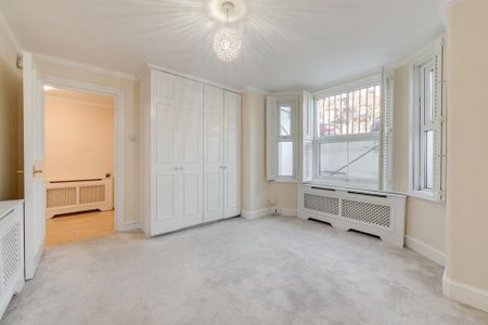 3 bedroom maisonette to rent - Photo 2