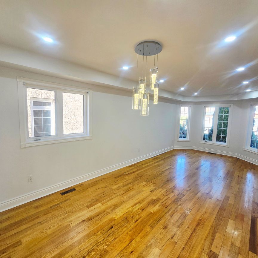 For Lease - 133 Humberland Drive Unit# Upper Level, Richmond Hill, Ontario - Photo 1