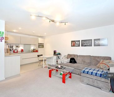1 bedroom flat to rent - Photo 3