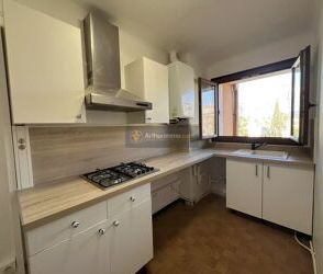 Location Appartement 2 pièces 52 m2 à Fréjus - Photo 2