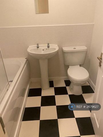 2 bedroom terraced house to rent - Photo 5