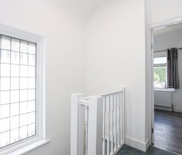 4 bedroom semi-detached house to rent - Photo 3