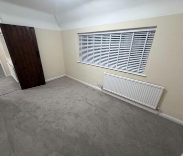 3 bedroom House To Let - Photo 4