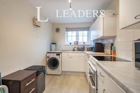 1 bedroom apartment to rent Rosemont Close, Letchworth, SG6 4XR - Photo 4
