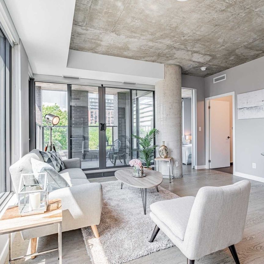 For Lease - 111 Bathurst Street Unit# 412, Toronto, Ontario - Photo 1