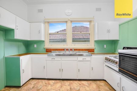 Perfectly located!!!! - Photo 2