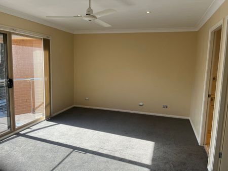 Fully refurbished townhouse in sought after Anna Bay - Photo 4