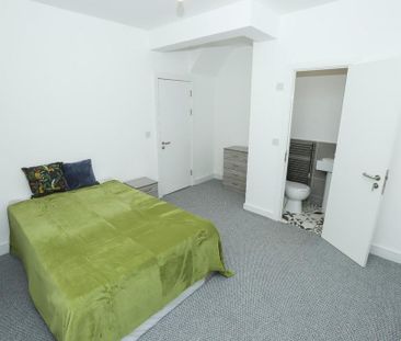 5 bedroom terraced house to rent - Photo 5