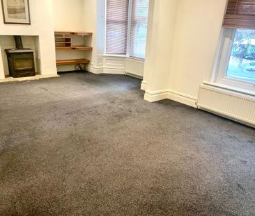 4 bedroom detached house to rent - Photo 3