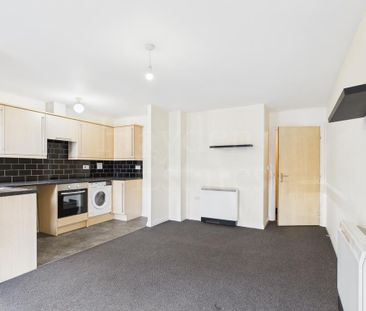 1 bedroom apartment to rent - Photo 2