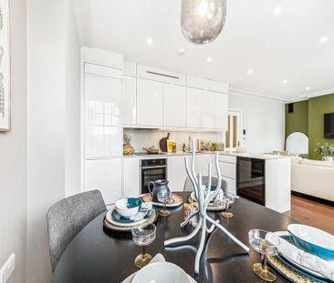 3 bedroom apartment to rent - Photo 2