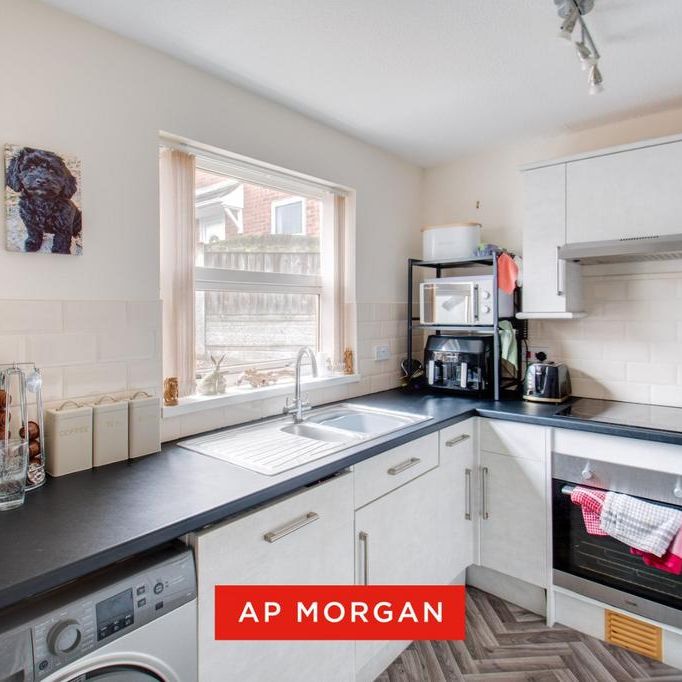 3 bedroom bungalow to rent - Photo 1