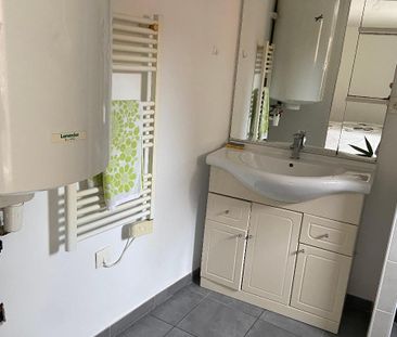 Location Appartement 2 pièces 38m² MILLAU 12100 - Photo 5