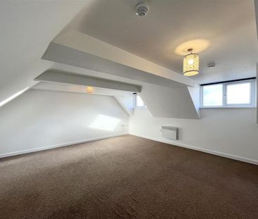 2 bedroom maisonette to rent - Photo 2